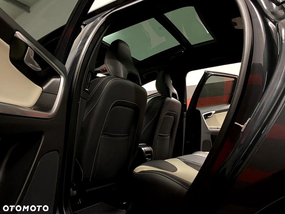 Volvo XC 60 D4 Geartronic Summum - 24