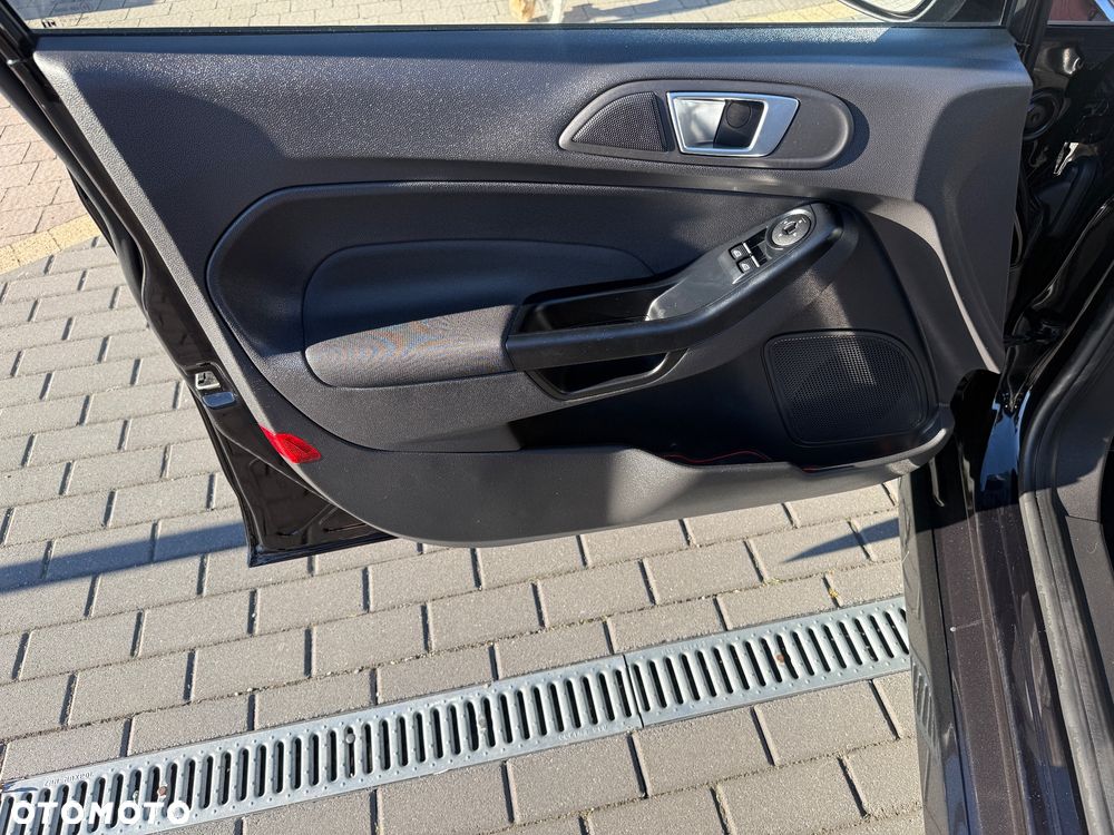 Ford Fiesta 1.0 EcoBoost STart-Stop ST-LINE - 20