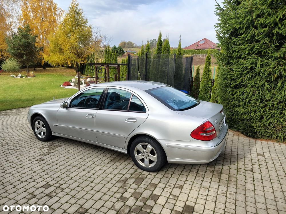 Mercedes-Benz Klasa E 270 CDI Avantgarde - 3