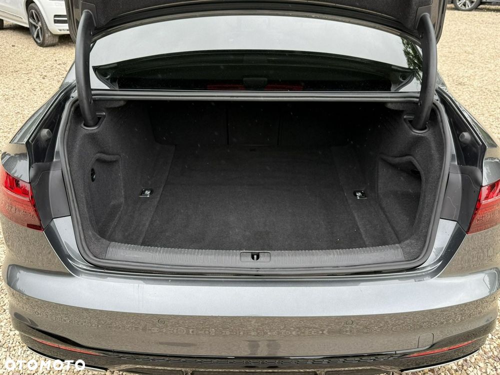 Audi A4 Limousine 35 TFSI mHEV S Line S tronic - 18