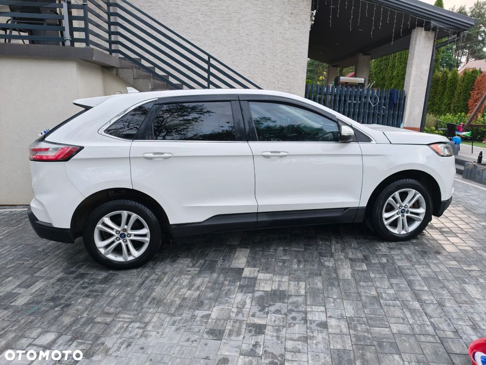 Ford Edge - 10