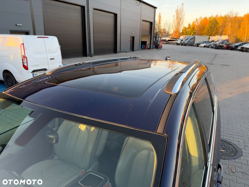 Chrysler Pacifica - 12