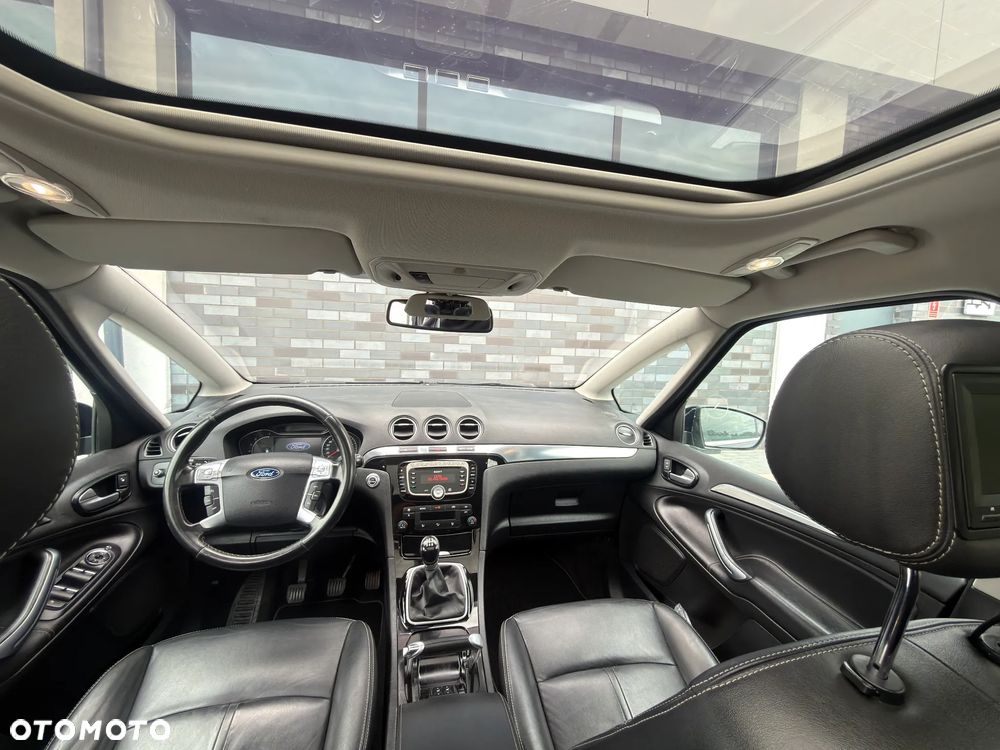 Ford S-Max 2.0 Titanium - 28