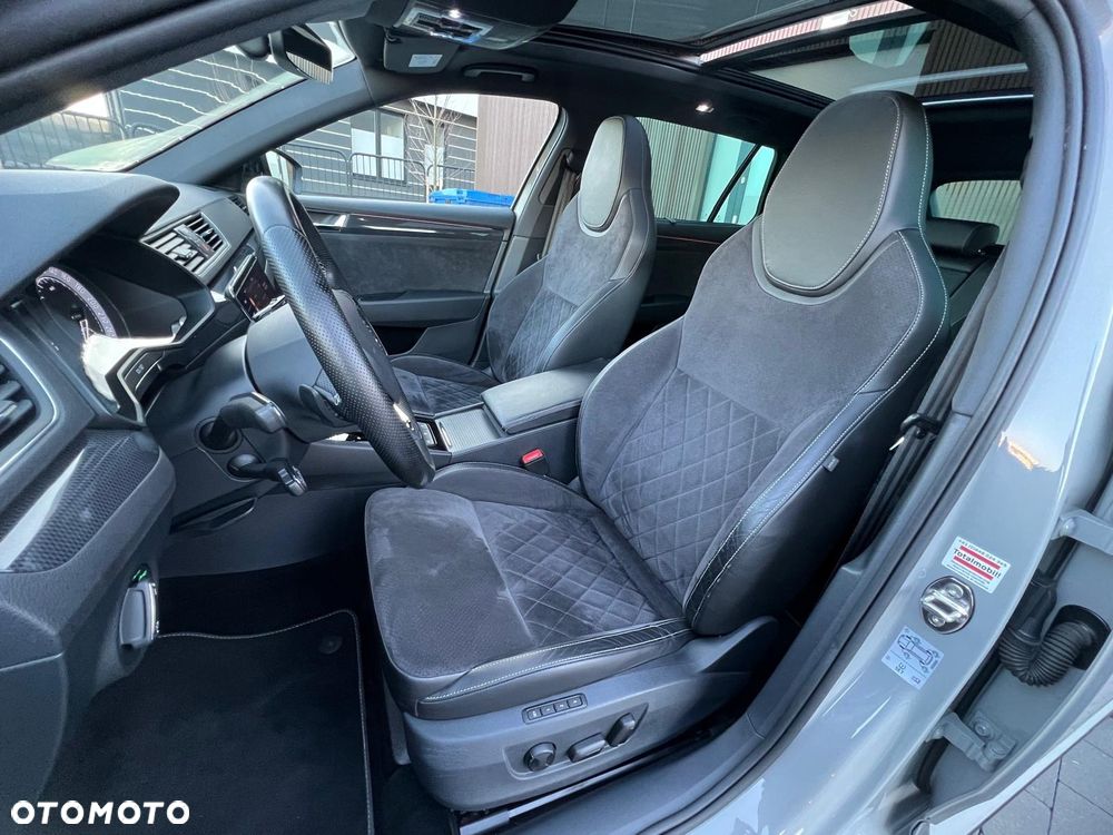 Skoda Superb Combi 2.0 TDI 4x4 DSG SportLine - 9