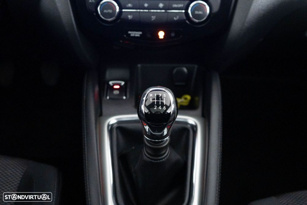 Nissan Qashqai 1.5 dCi Tekna J19 - 27