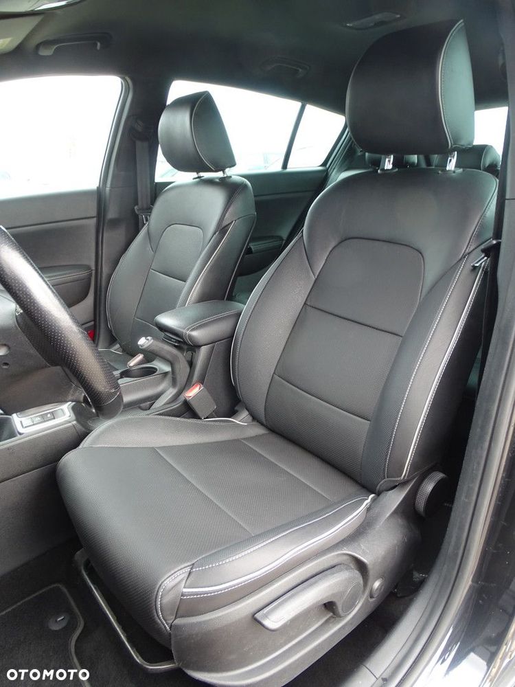 Kia Sportage - 14