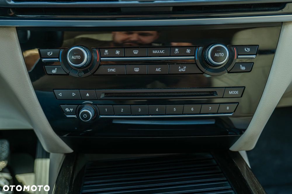 BMW X5 xDrive40d - 27
