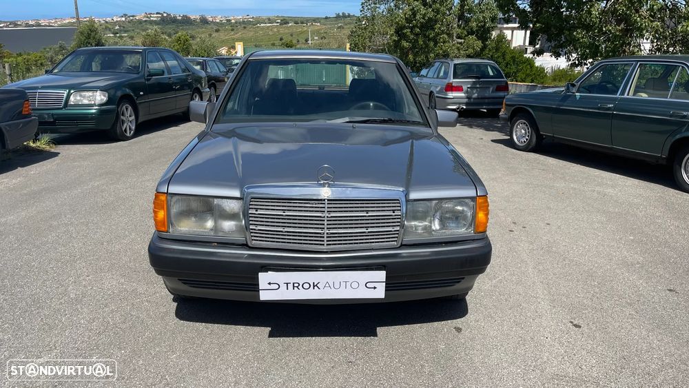 Mercedes-Benz 190 E 2.3 - 2