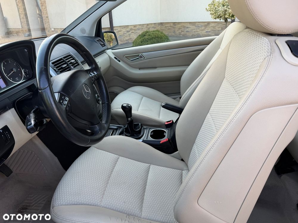 Mercedes-Benz Klasa A 150 BlueEFFICIENCY Avantgarde - 7