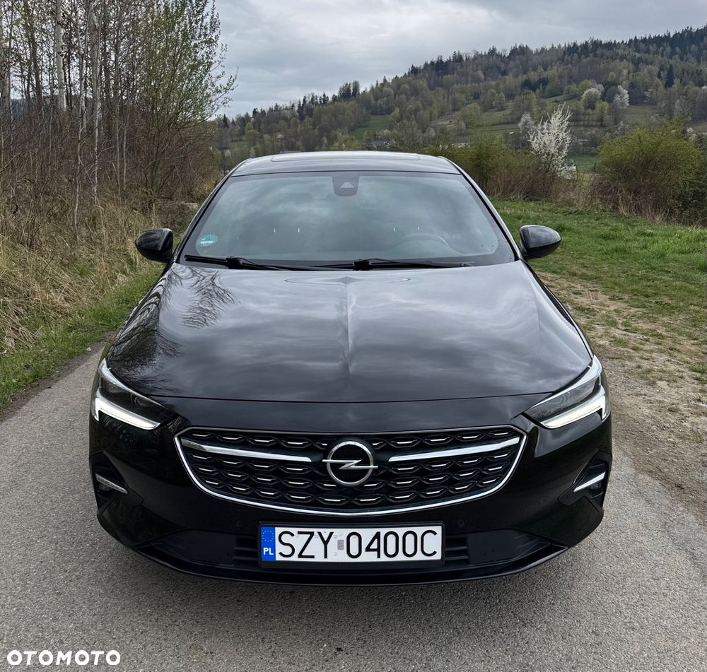 Opel Insignia - 1