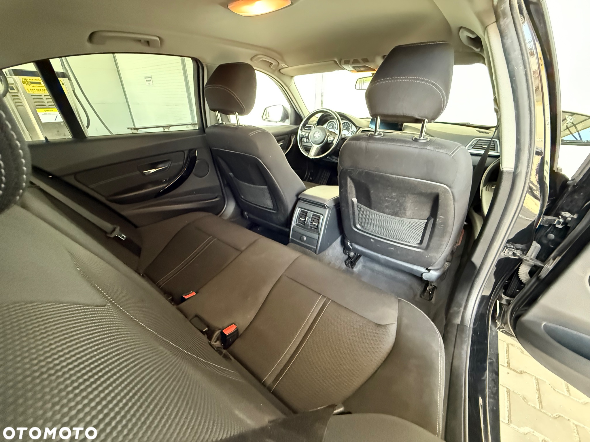 BMW Seria 3 318i Advantage - 9