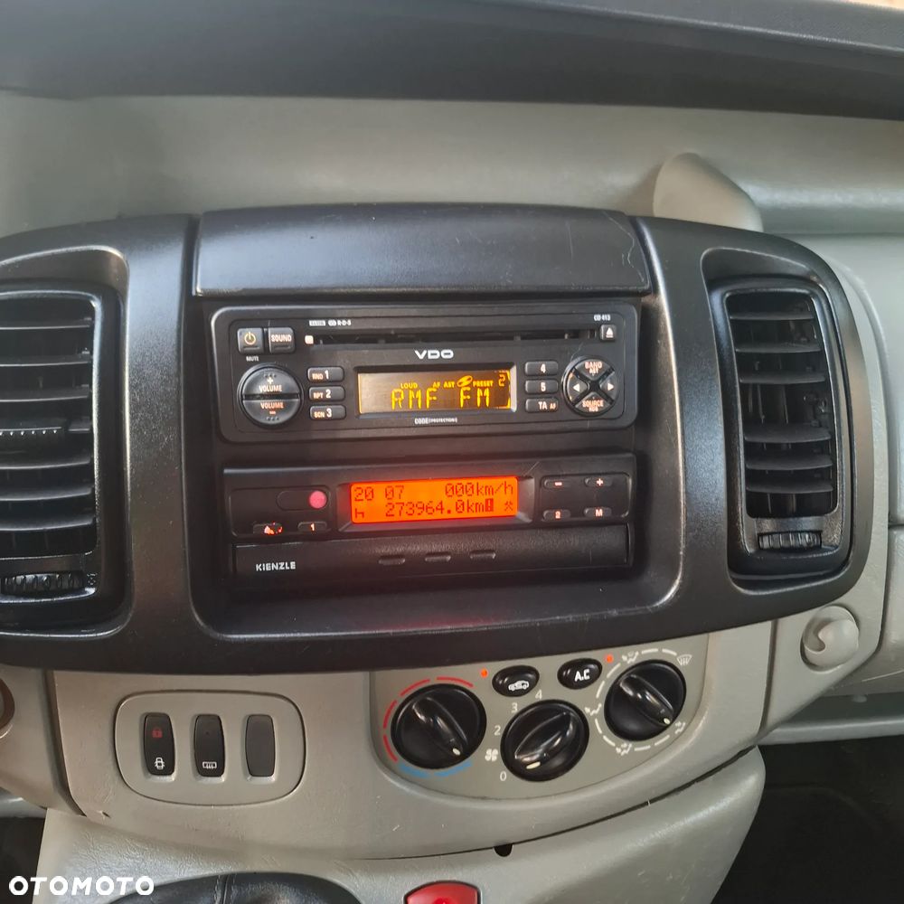 Opel Vivaro - 16