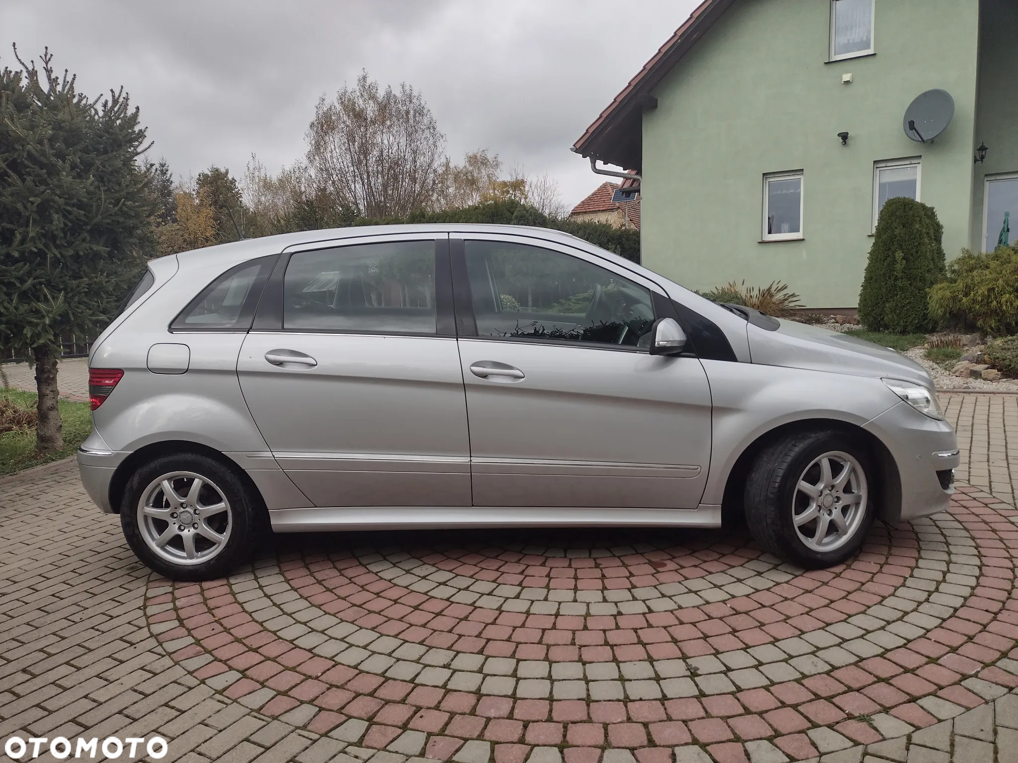Mercedes-Benz Klasa B 200 CDI - 4