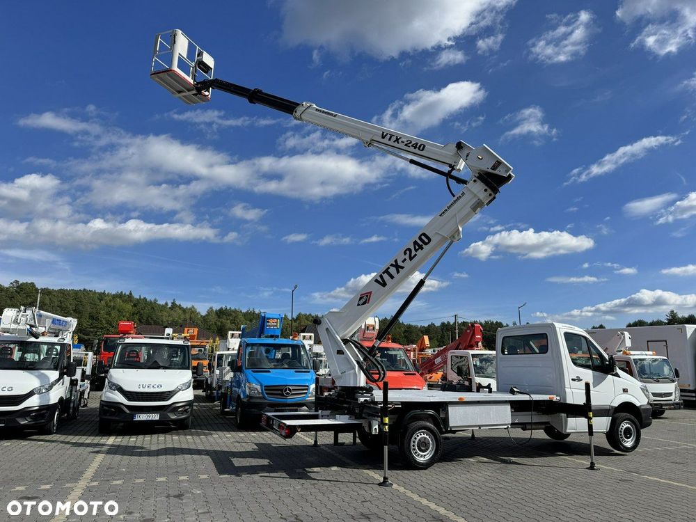 Mercedes-Benz Sprinter Zwyżka Podnośnik Koszowy VERSALIFT VTX-240 UDT - 11