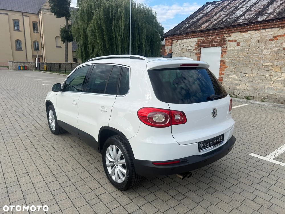 Volkswagen Tiguan - 3