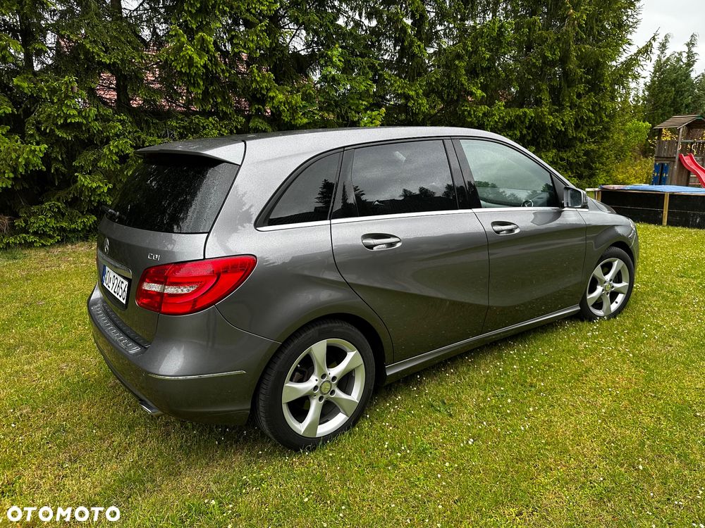 Mercedes-Benz Klasa B 180 (CDI) d 7G-DCT AMG Line - 2