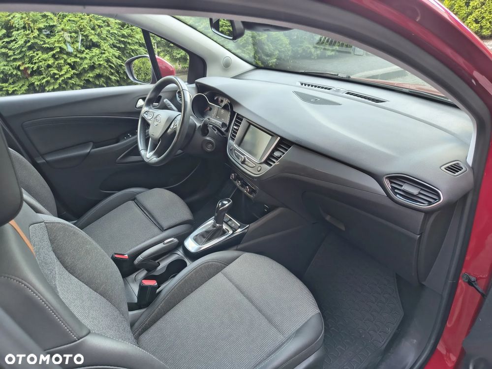 Opel Crossland X - 13