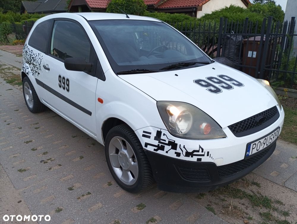 Ford Fiesta - 2
