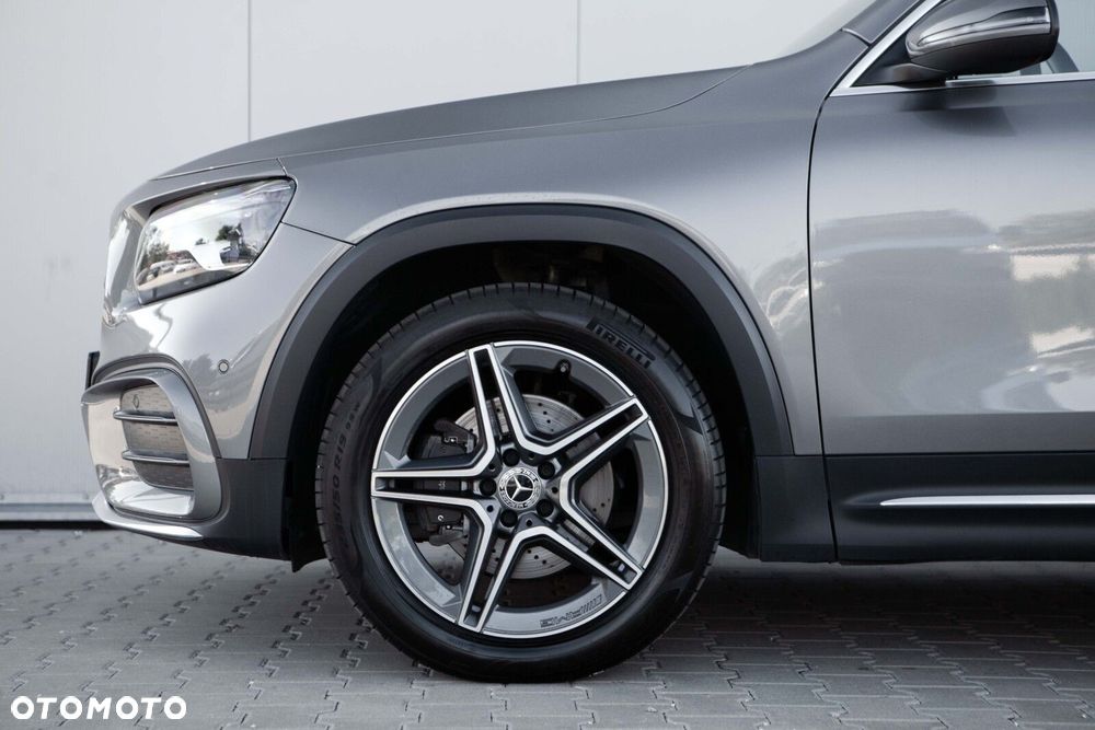Mercedes-Benz GLB 200 d 4-Matic AMG Line 8G-DCT - 14