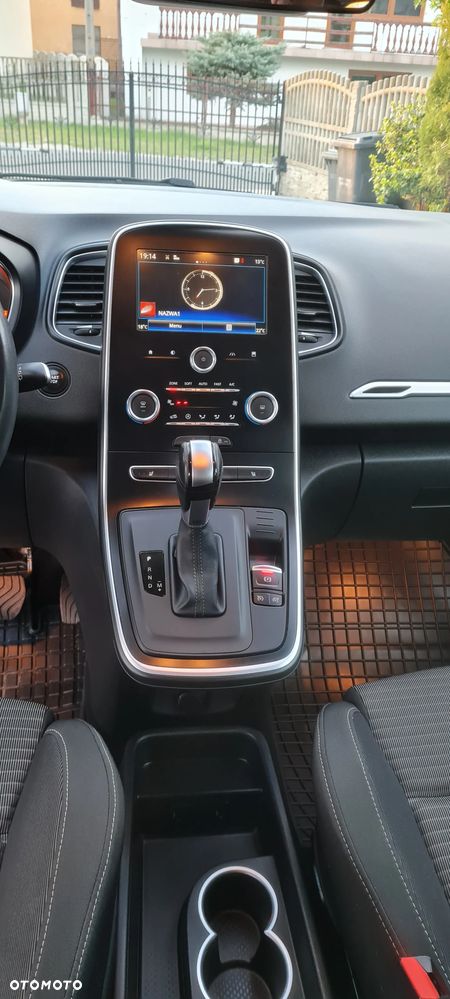 Renault Scenic - 9