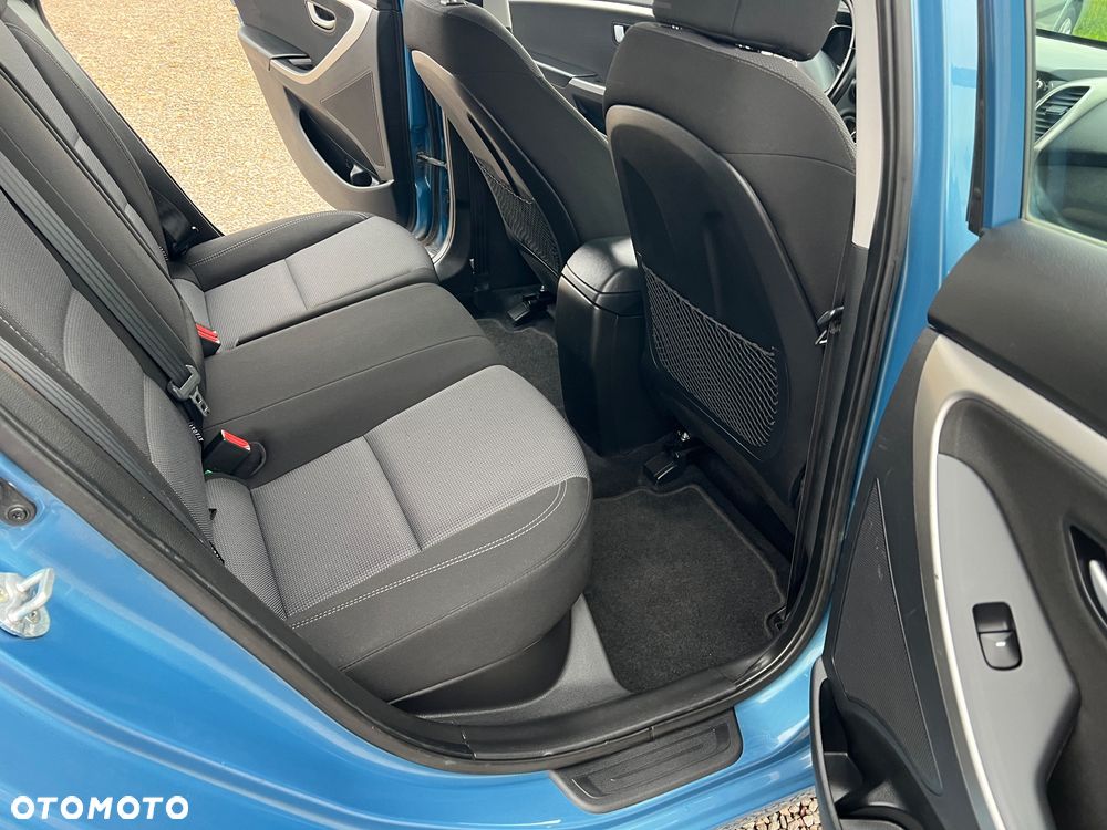 Hyundai i30 1.4 Intro Edition - 16