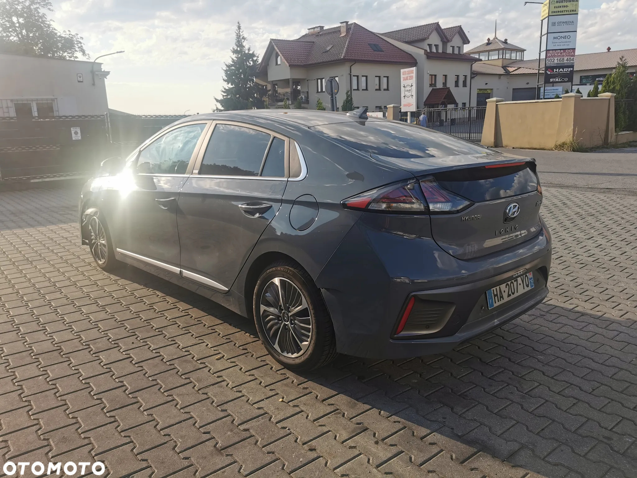 Hyundai IONIQ plug-in hybrid Premium - 11