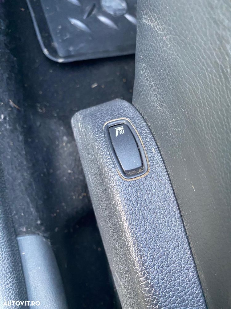 Dacia Duster 1.5 dCi 4x4 Laureate - 11