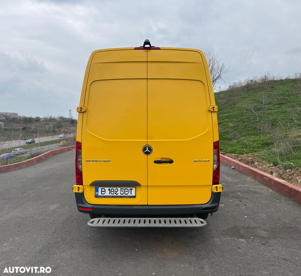 Mercedes-Benz SPRINTER - 12