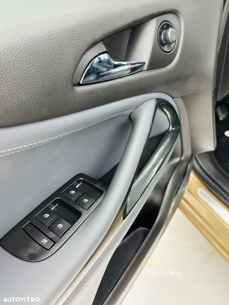 Opel Zafira Tourer 2.0 CDTI ECOTEC Cosmo - 17