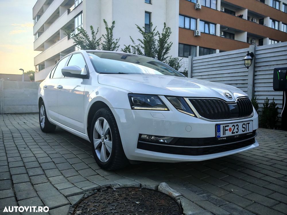 Skoda Octavia 2.0 TDI STYLE - 1