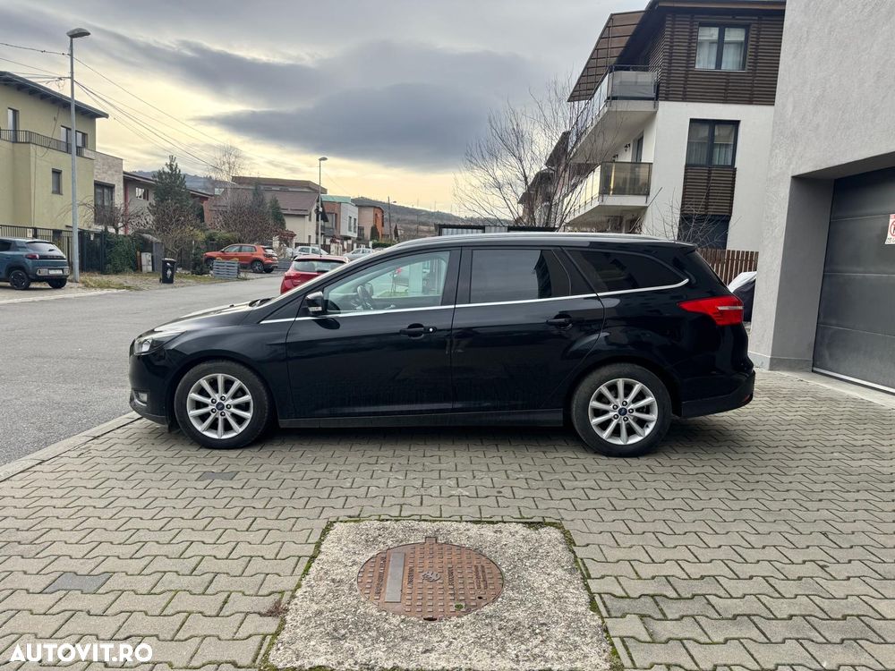 Ford Focus Turnier 1.5 TDCi DPF Start-Stopp-System Aut. Titanium - 13