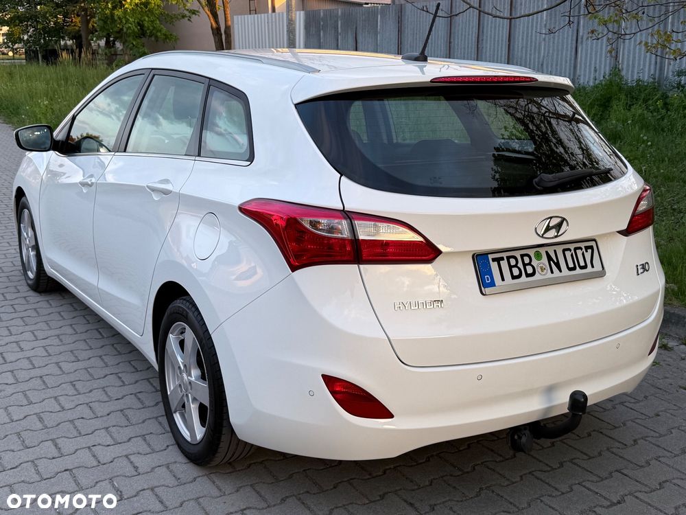 Hyundai i30 1.6 CRDi Premium - 4