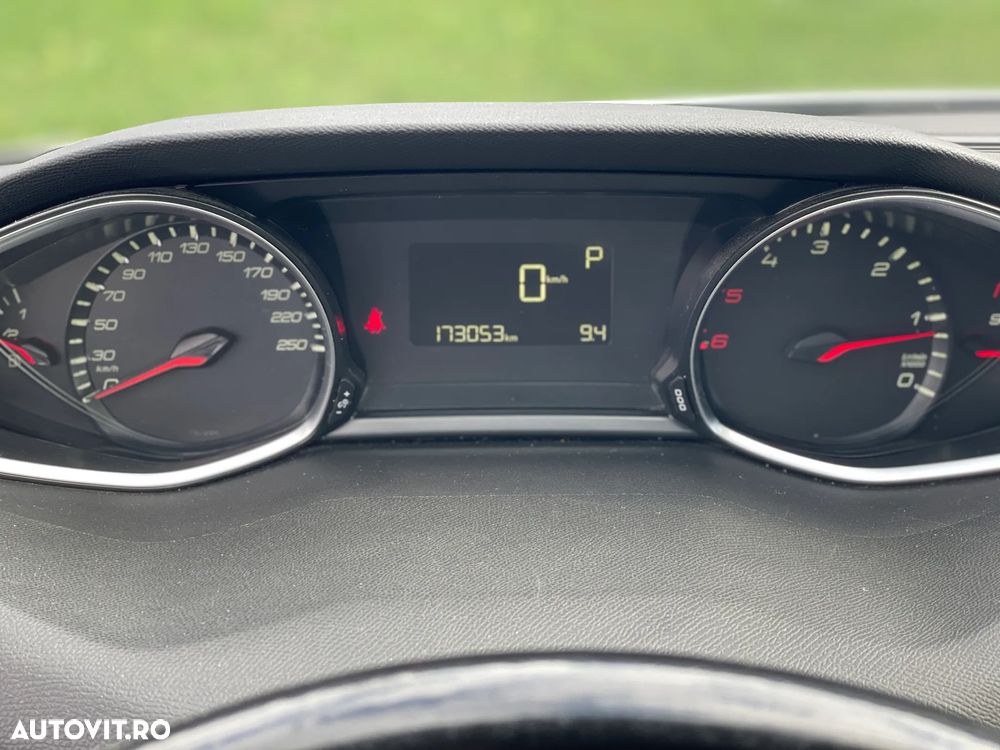 Peugeot 308 BlueHDi 120 EAT6 Stop & Start Active - 20