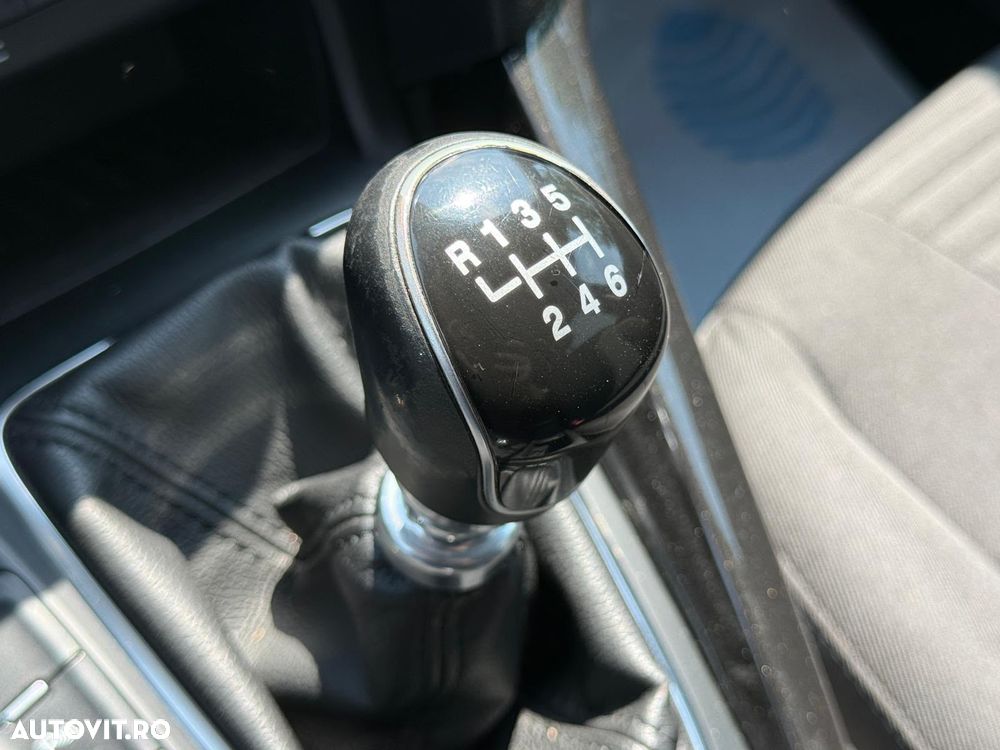 Ford Focus 1.6 TDCI DPF Start-Stopp-System Titanium - 19