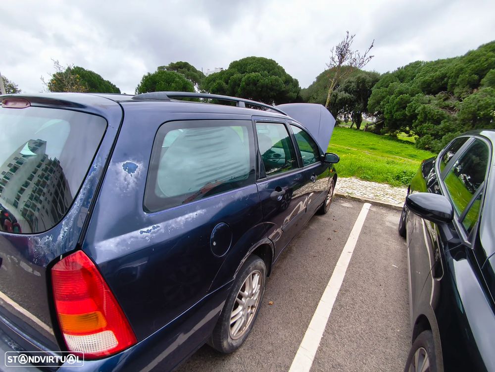 Ford Focus SW 1.4 Ambiente - 3