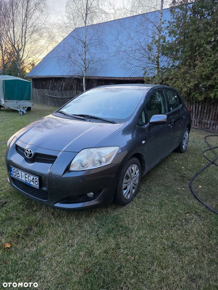 Toyota Auris - 2