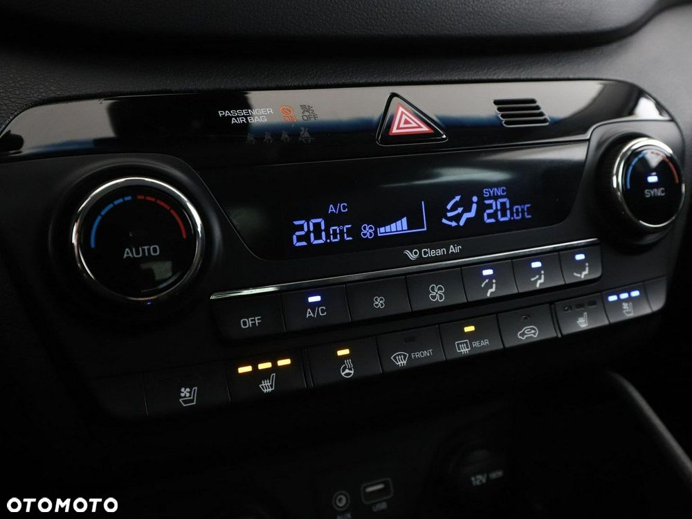 Hyundai Tucson 2.0 CRDI Premium 4WD - 27