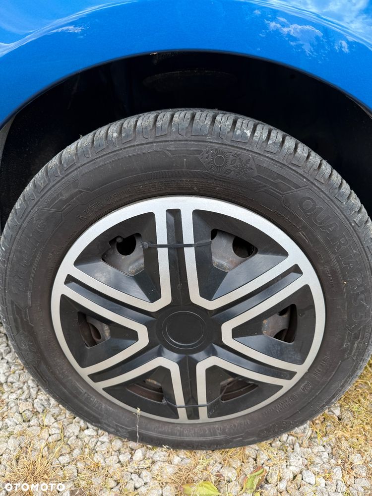 Toyota Yaris - 19