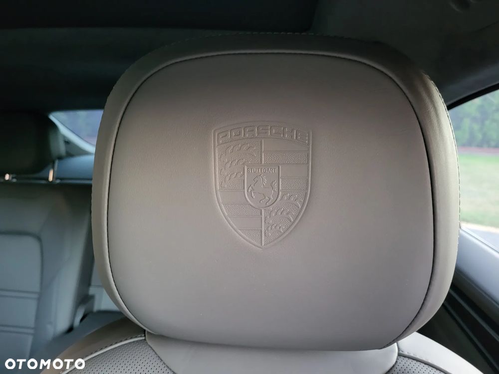 Porsche Cayenne GTS - 14