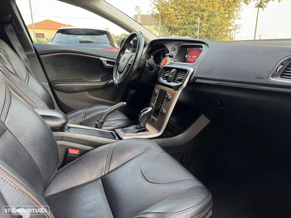 Volvo V40 Cross Country 1.5 T3 Geartronic - 14