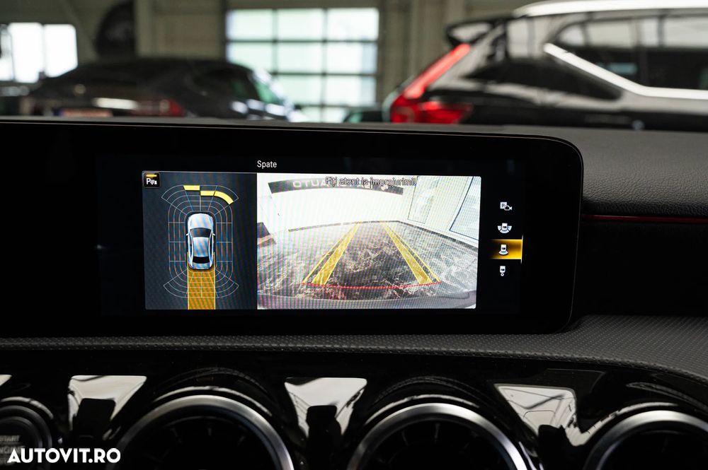 Mercedes-Benz A 220 d Sedan 8G-DCT AMG Line - 25