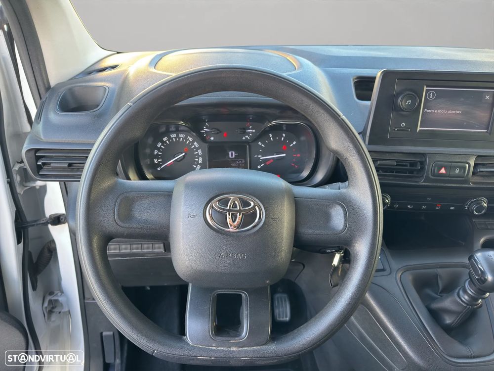 Toyota Proace City 1.5 D-4D 3 L 1 L - 10