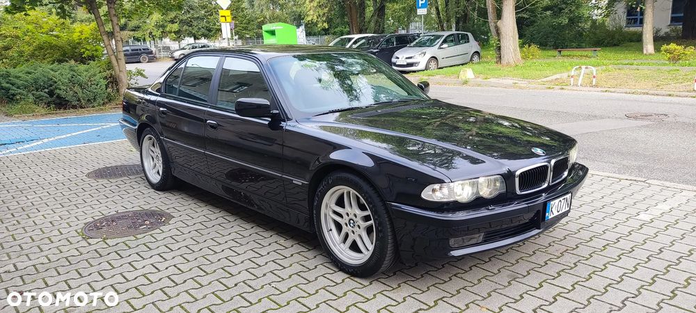 BMW Seria 7 - 1