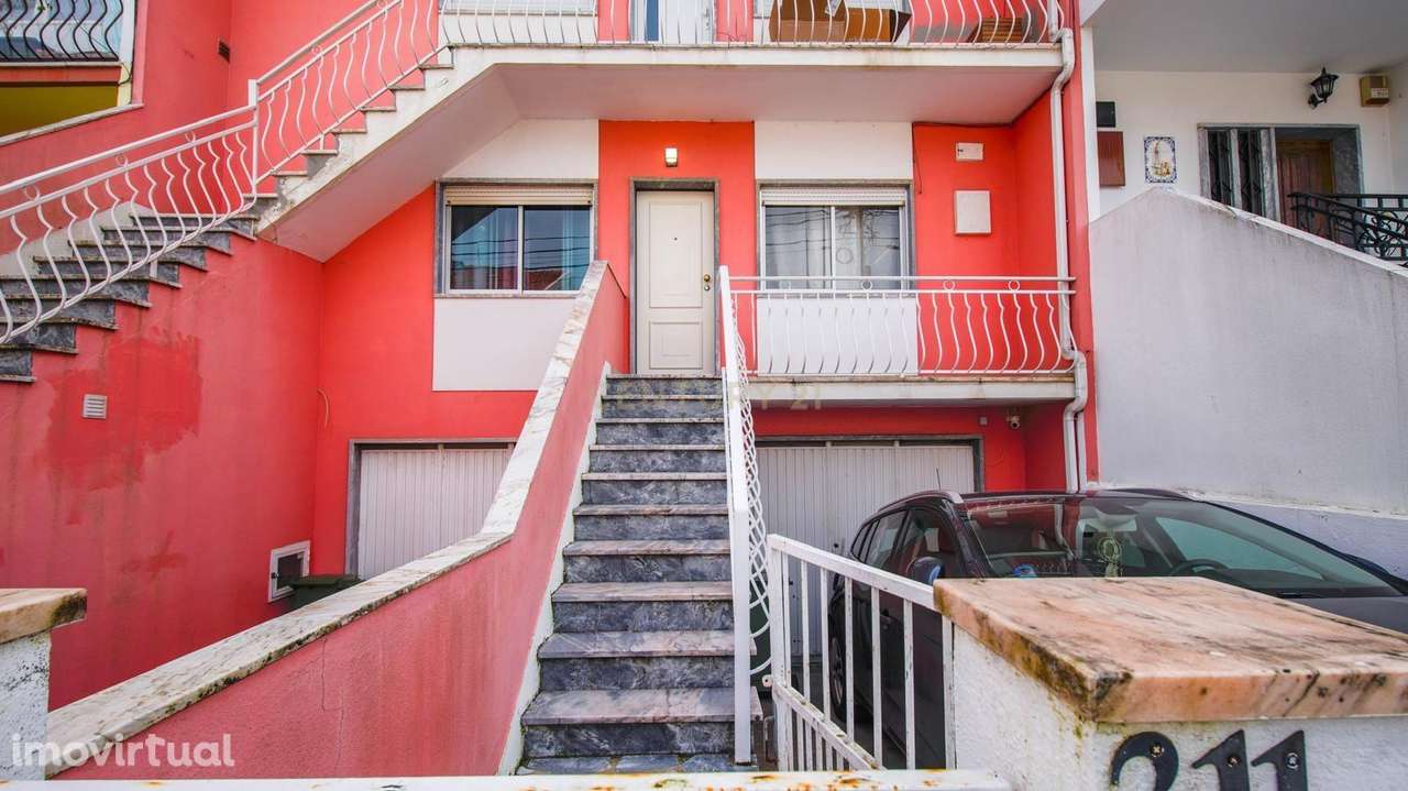 Apartamento em andar de Moradia T3 com Garagem e Espaço Exterior – Val - Grande imagem: 2/45