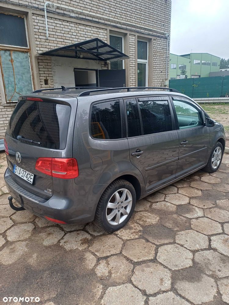 Volkswagen Touran - 2