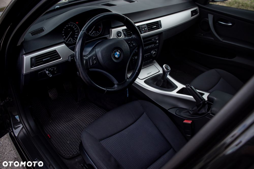 BMW Seria 3 - 15