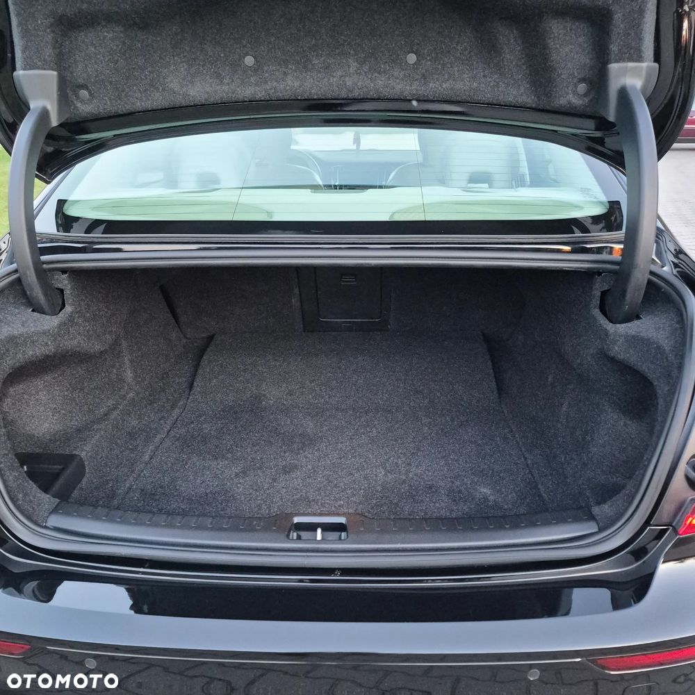 Volvo S60 T5 Momentum Pro - 31