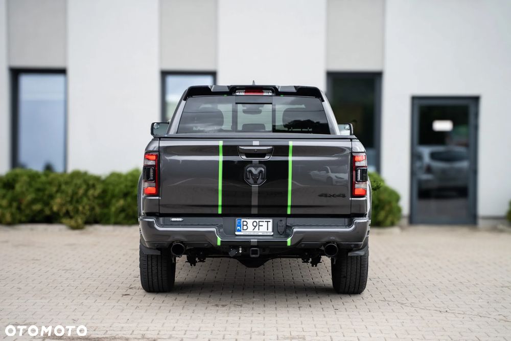 RAM 1500 - 8