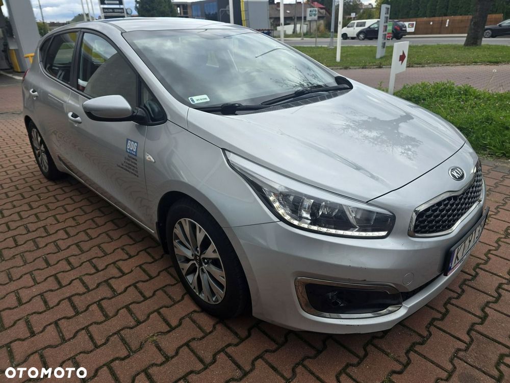 Kia Ceed 1.6 CRDi M - 3