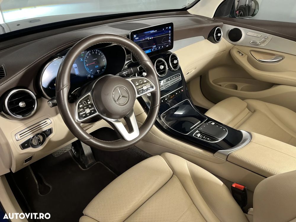 Mercedes-Benz GLC 300 e 4MATIC - 10